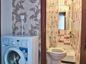 Апартаменты Студия на Есенина с балконом