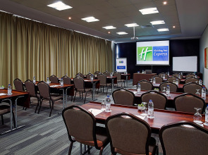 Holiday Inn Express | Dubai Internet City, an IHG Hotel