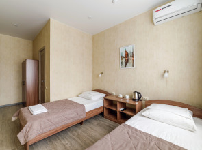 Отель Платон