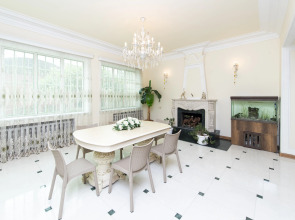 Гостевой дом с 5 спальнями