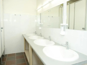 Хостел ХотелХот Белорусский Вокзал