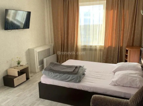 Sempl Na Neftyanikov 52 Apartments