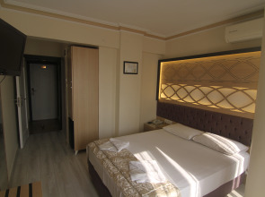 Отель Grand Liza