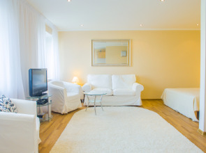 Апартаменты на Победителей 3