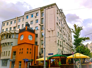 Хостел Moon Sky 24/7