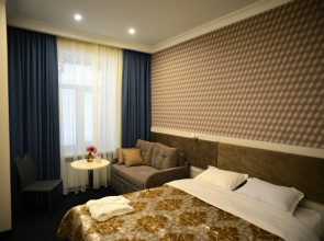 Voyage Hotel
