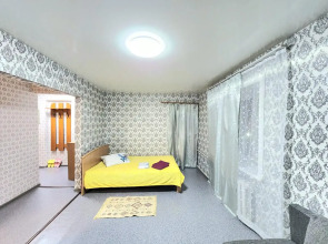 Апартаменты на Карла Маркса 115