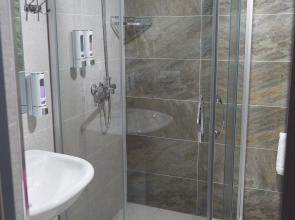 Отель Vatan Plaza