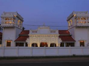 Yoho Monsoon Villa