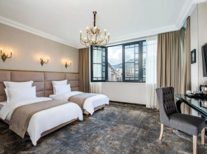 Отель Ambassadori Hotel Tbilisi