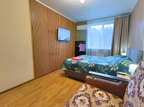 Апартаменты Двухкомнатные на втором этаже с балконом