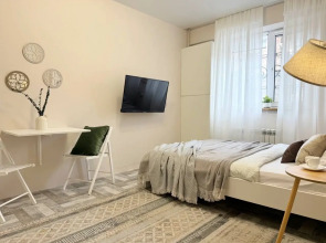 Квартира Комфортная Студия возле Моря на цокольном этаже