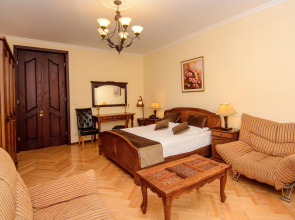 Отель British House