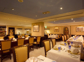 Arabian Courtyard Hotel & Spa