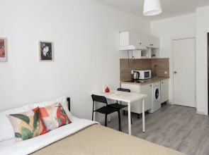 Апартаменты Happy People на Бульваре Зеленые Аллеи