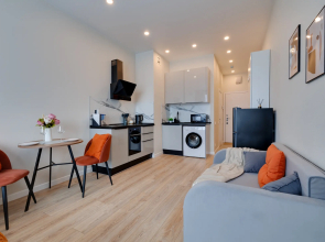 Квартира Happy People на Серебрякова 11к2