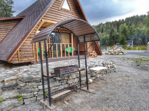 U Ozera Chalet 3