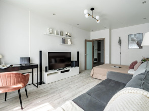 Квартира Antic на Кременчугской Satin Home