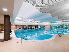 Parklane Hotel