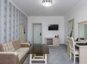 Отель Alexander