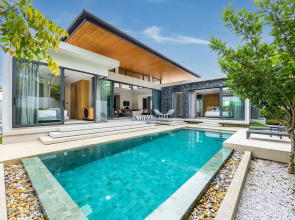 Exclusive 3BR Magnum Villa with Private Pool, Villa