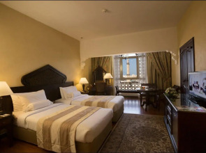 Arabian Courtyard Hotel & Spa