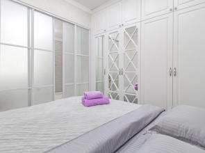Apartamenty svetlye i uutnye radom s Botaniceskim sadom