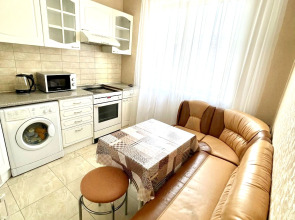 Апартаменты на Новочеркасском Бульваре 49