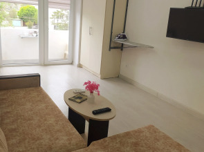 Квартира у набережной и пляжа Бриз