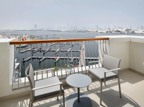 Отель Vida Creek Harbour