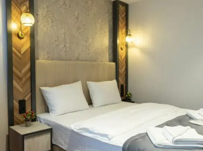 Отель Linda Port Hotel