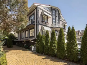 Seryij Gus Guest House