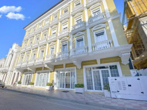 Alis Hotel