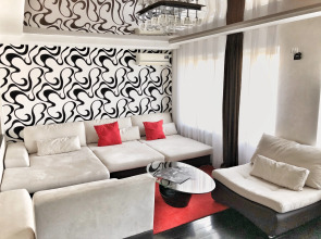 Апартаменты 5-комнатный люкс у озера на Мещерском бульваре