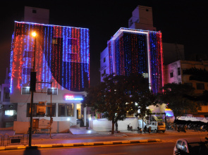 Inu Abraham Hotel