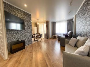 Апартаменты с камином и видом на реку у ТЦ Аквамолл