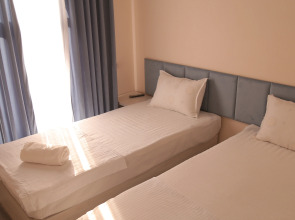 Отель Ideal Best Tour