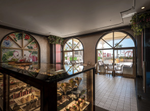 Megasaray WestBeach Antalya