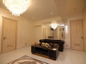 Отель Louvre Home