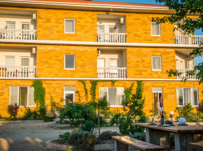 Zapadnyij Hotel