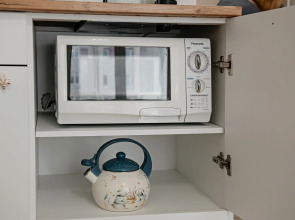 Апартаменты Студия у Станции Метро Грушевка