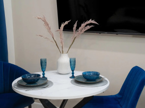 Квартира Студия Люкс в Синих Тонах