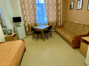 Мебелированые комнаты Серединная 3