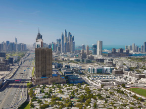 Отель La Suite Dubai Hotel & Apartments