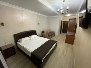 Отель Амаро