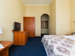 Меблированные комнаты Блюз на Невском