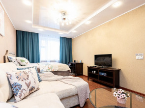 Апартаменты двухкомнатные  на Мещерском бульваре 3/3 .м.Cтрелка. Сова-Дом