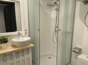 Апартаменты Серебрянический 17