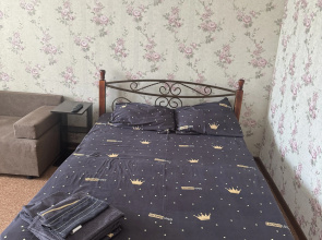 Na Prospekte Sozidateley 80 Flat
