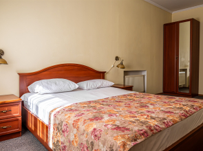 Отель Респект